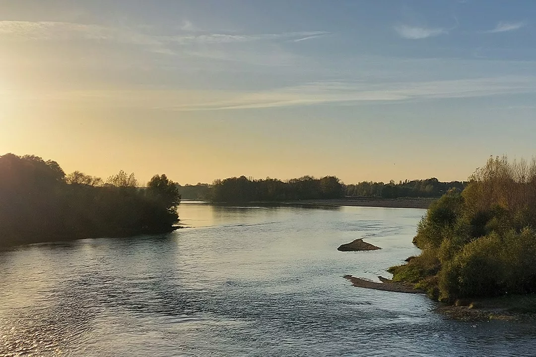 La Loire avec un coucher de soleil