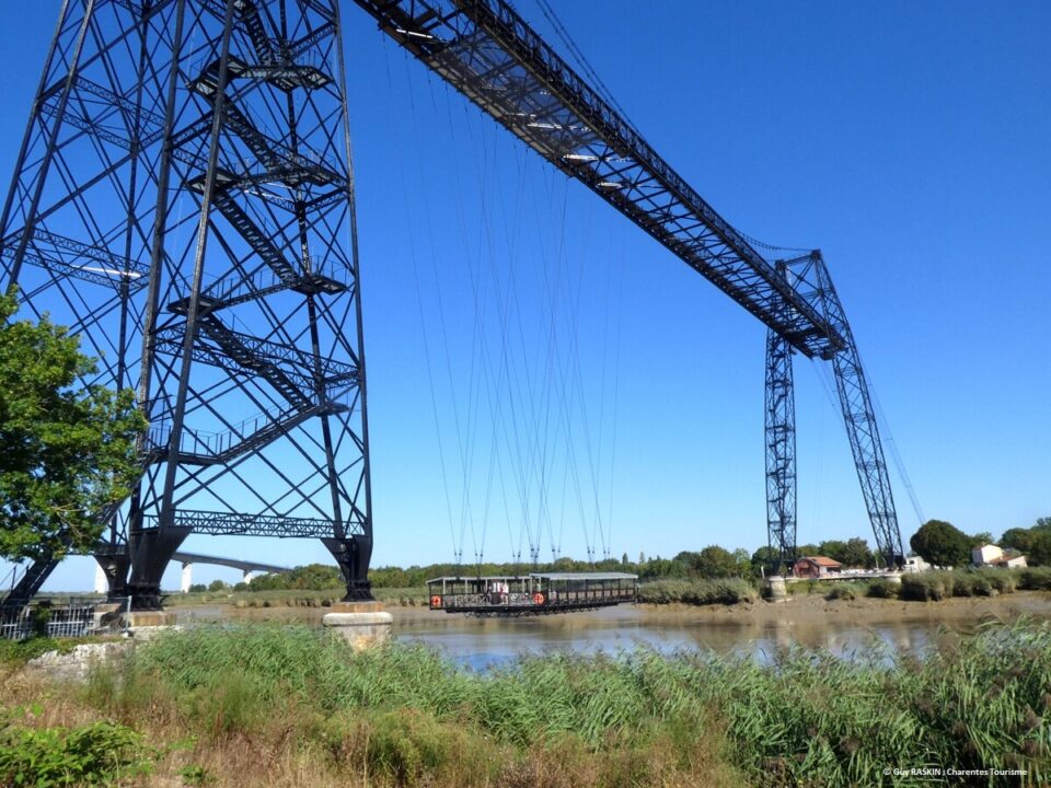 Rochefort transporter bridgePhoto credit Guy RASKIN; Charentes Tourisme